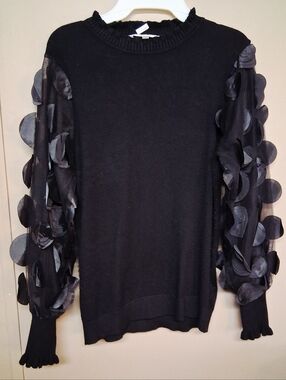 Sioni Black Ribbed Crewneck Top
